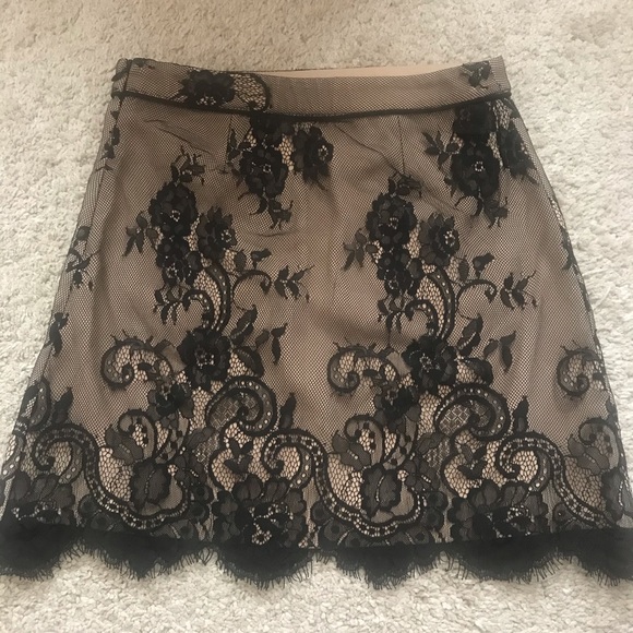 Abercrombie &Fitch - Women’s Black Lace Skirt - 0 - Picture 2 of 4